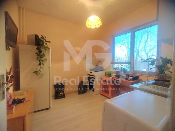 Двустаен апартамент в Пловдив, Тракия - 60 кв.м за 1459 €/кв.м - Снимка #1