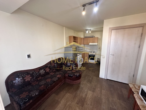 Дава се под наем Двустаен апартамент в Варна, ХЕИ - 65 кв.м за 408 € - Снимка #1