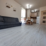 Дава се под наем Двустаен апартамент в к.к. Св.Св. Константин и Елена - 56 кв.м за 612 € - Снимка #1