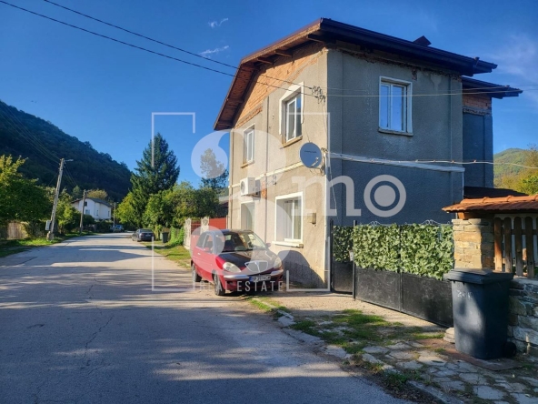 Къща в с. Видраре, Област София-област - 136 кв.м за 578 €/кв.м - Снимка #1