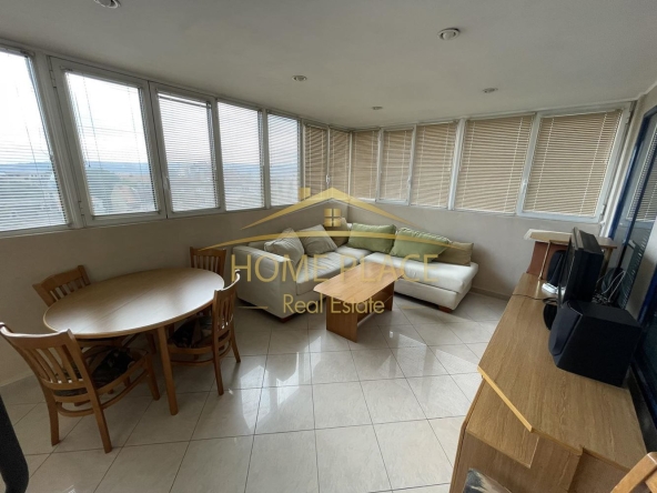 Дава се под наем Двустаен апартамент в Варна, Център - 60 кв.м за 433.5 € - Снимка #1