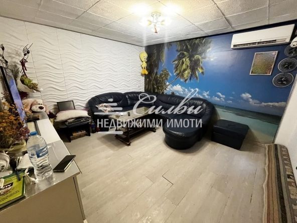 Етаж от къща в Шумен, Център - 75 кв.м за 1496 €/кв.м - Снимка #1