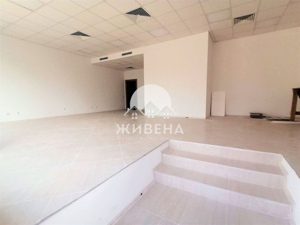 Дава се под наем Магазин в Варна, ХЕИ - 102 кв.м за 869 € - Снимка #1