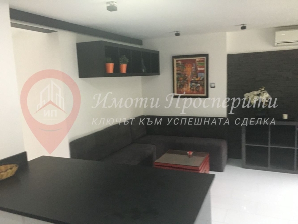 Дава се под наем Тристаен апартамент в София, Център - 83 кв.м за 770 € - Снимка #1