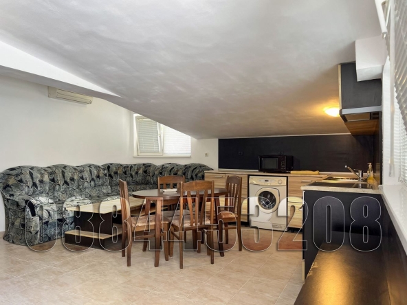 Тристаен апартамент в Варна, Левски - 110 кв.м за 982 €/кв.м - Снимка #1