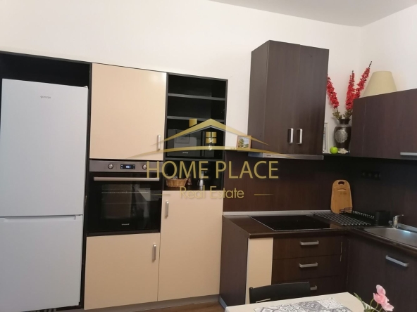 Дава се под наем Тристаен апартамент в Варна, Гръцка махала - 70 кв.м за 612 € - Снимка #1