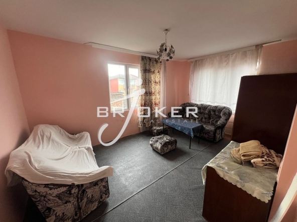 Етаж от къща в Кърджали, Гледка - 46 кв.м за 444 €/кв.м - Снимка #1