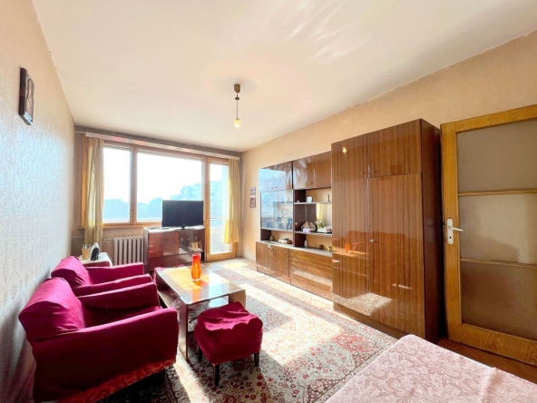 Двустаен апартамент в София, Света Троица - 60 кв.м за 2100 €/кв.м - Снимка #1