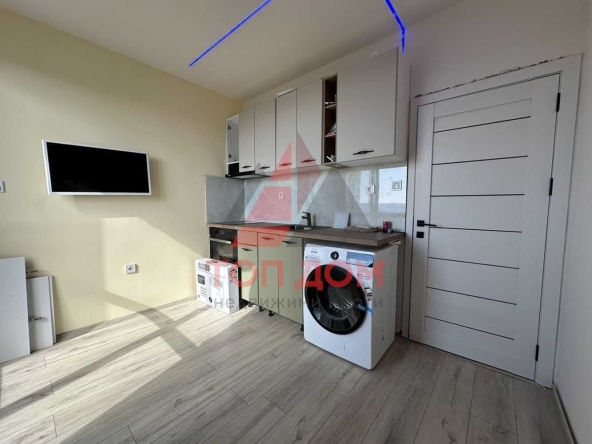 Дава се под наем Двустаен апартамент в Варна, Център - 42 кв.м за 433.5 € - Снимка #1