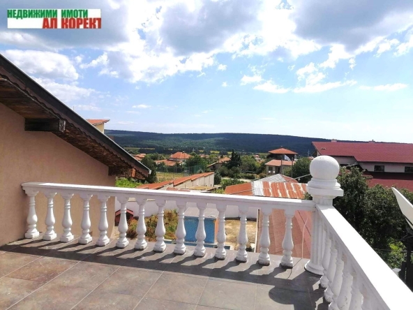 Къща в с. Близнаци, Област Варна - 321 кв.м за 586 €/кв.м - Снимка #1