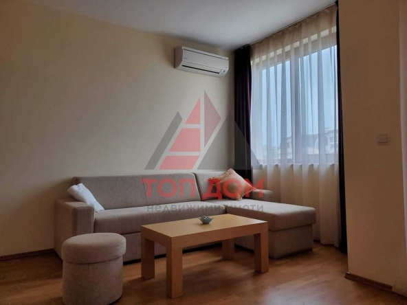 Дава се под наем Двустаен апартамент в к.к. Св.Св. Константин и Елена - 55 кв.м за 612 € - Снимка #1