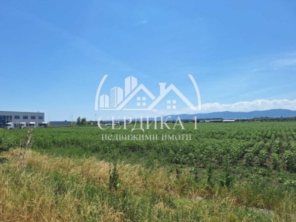 Парцел в с. Долни Богров, Област София-град - 2990 кв.м за 91 €/кв.м - Снимка #1