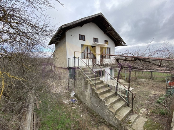 Къща в Белослав - 60 кв.м за 575 €/кв.м - Снимка #1