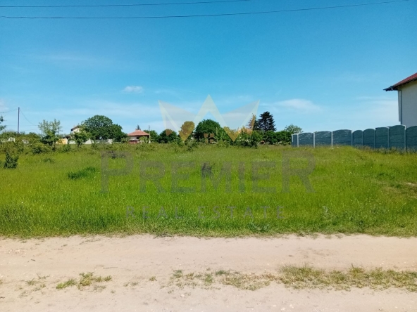 Парцел в с. Бенковски, Област Варна - 560 кв.м за 77 €/кв.м - Снимка #1