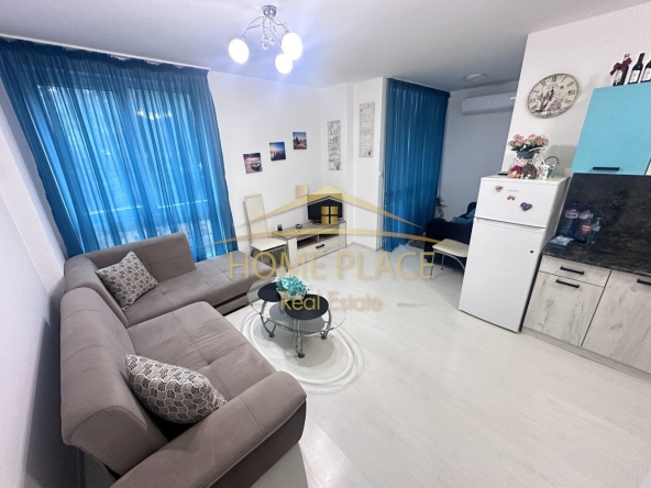 Дава се под наем Двустаен апартамент в Варна, Победа - 65 кв.м за 433.5 € - Снимка #1