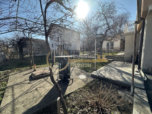 Дава се под наем Етаж от къща в София, Драгалевци - 80 кв.м за 459 € - Снимка #1