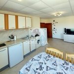 Тристаен апартамент в к.к. Слънчев бряг - 77 кв.м за 1072 €/кв.м - Снимка #1