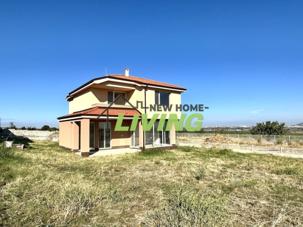 Къща в с. Белащица, Област Пловдив - 240 кв.м за 959 €/кв.м - Снимка #1