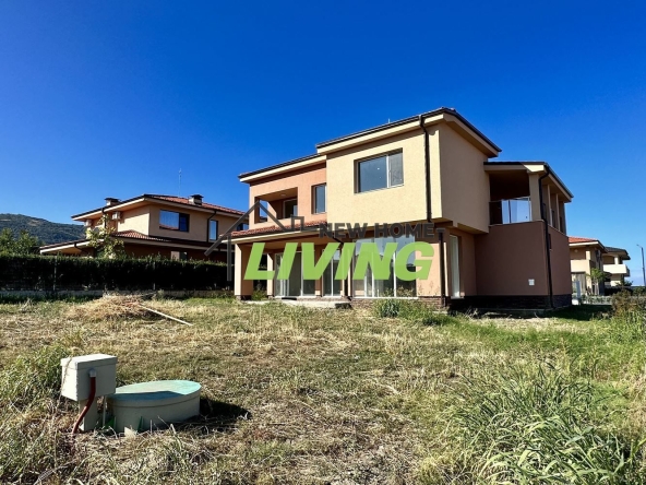 Къща в с. Белащица, Област Пловдив - 280 кв.м за 965 €/кв.м - Снимка #1