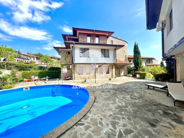 Двустаен апартамент в Свети Влас - 85 кв.м за 918 €/кв.м - Снимка #1