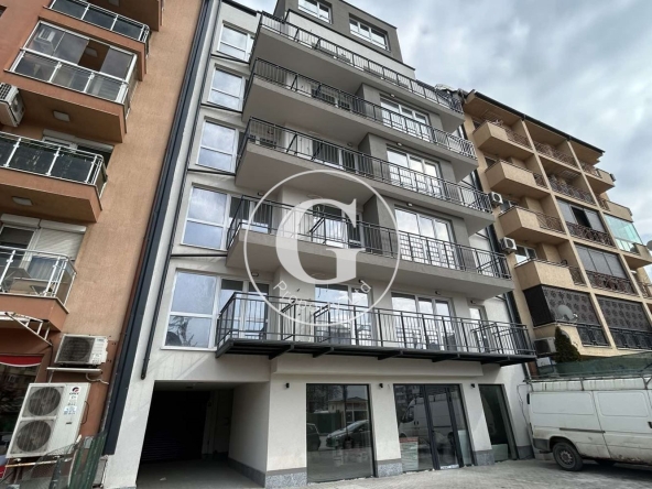 Тристаен апартамент в София, Надежда 4 - 100 кв.м за 1920 €/кв.м - Снимка #1