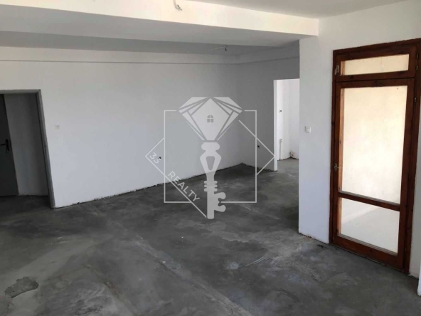Дава се под наем Тристаен апартамент в Пловдив, Каменица 1 - 80 кв.м за 99999 € - Снимка #1