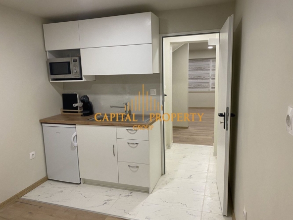 Дава се под наем Двустаен апартамент в Варна, Колхозен пазар - 49 кв.м за 383 € - Снимка #1