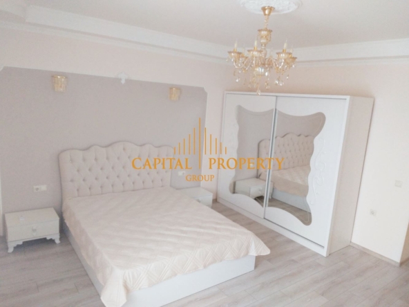 Дава се под наем Многостаен апартамент в Варна, Младост 1 - 300 кв.м за 1800 € - Снимка #1