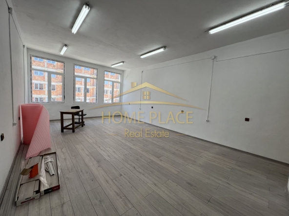 Дава се под наем Офис в Варна, Победа - 35 кв.м за 153 € - Снимка #1