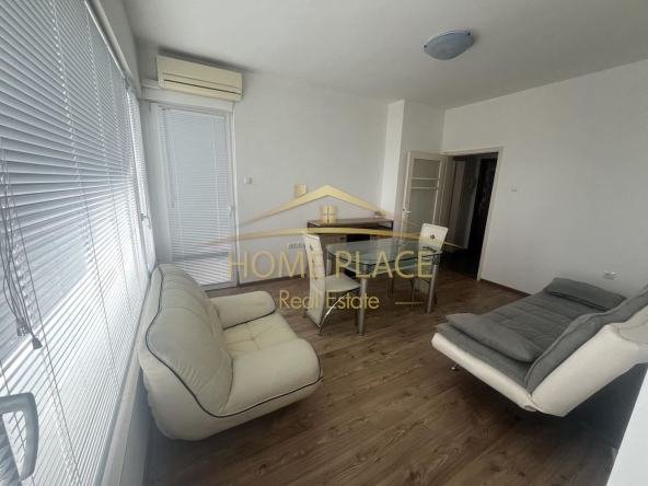 Дава се под наем Двустаен апартамент в Варна, Център - 65 кв.м за 459 € - Снимка #1