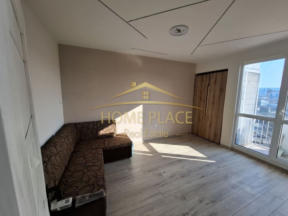 Дава се под наем Двустаен апартамент в Варна, Център - 42 кв.м за 459 € - Снимка #1