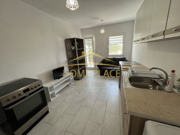 Дава се под наем Двустаен апартамент в Варна, Бриз - 68 кв.м за 433.5 € - Снимка #1