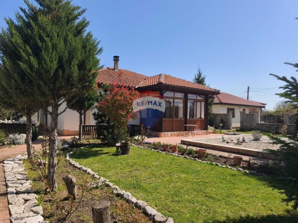 Къща в с. Соколово, Област Добрич - 137 кв.м за 1533 €/кв.м - Снимка #1