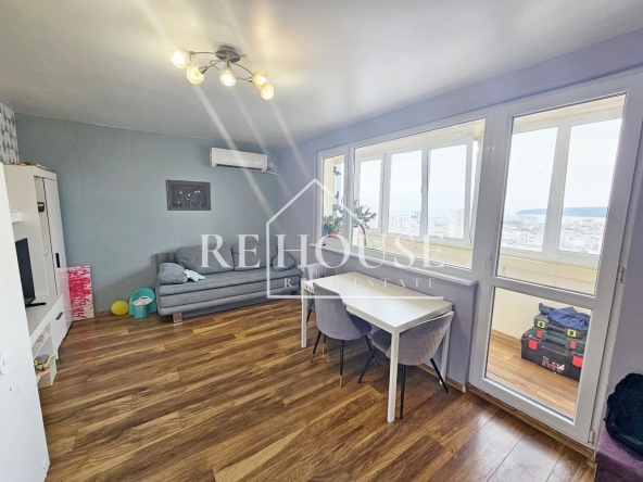 Двустаен апартамент в Варна, Левски - 70 кв.м за 1986 €/кв.м - Снимка #1