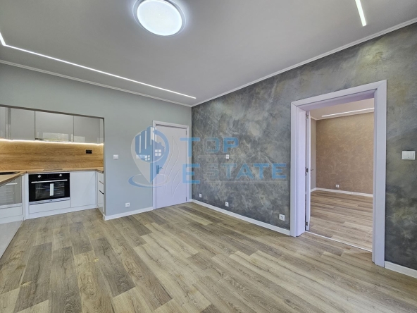 Етаж от къща в Горна Оряховица - 84 кв.м за 1667 €/кв.м - Снимка #1