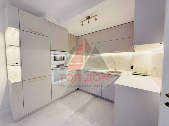 Дава се под наем Двустаен апартамент в Варна, Гръцка махала - 52 кв.м за 900 € - Снимка #1