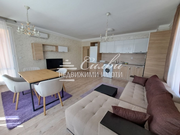 Тристаен апартамент в Шумен, Пазара - 110 кв.м за 1800 €/кв.м - Снимка #1