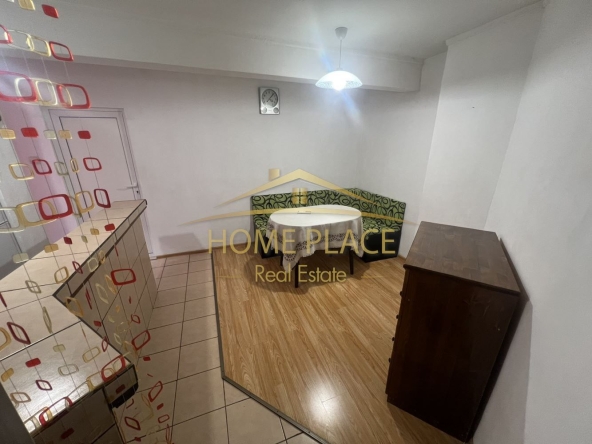 Дава се под наем Двустаен апартамент в Варна, Левски - 40 кв.м за 280.5 € - Снимка #1