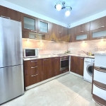 Дава се под наем Двустаен апартамент в Варна, Цветен квартал - 72 кв.м за 408 € - Снимка #1