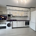 Дава се под наем Двустаен апартамент в Варна, Цветен квартал - 80 кв.м за 510 € - Снимка #1