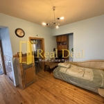 Дава се под наем Тристаен апартамент в София, Център - 115 кв.м за 800 € - Снимка #1