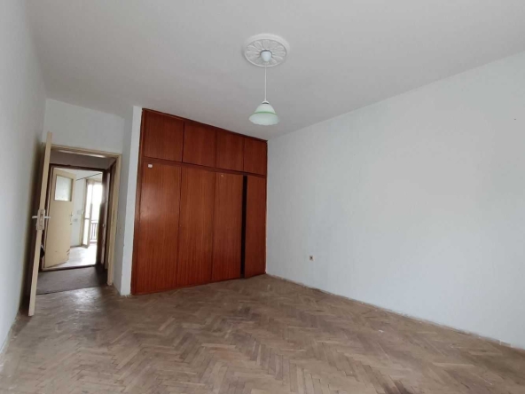 Тристаен апартамент в Велико Търново, Център - 100 кв.м за 1315 €/кв.м - Снимка #1