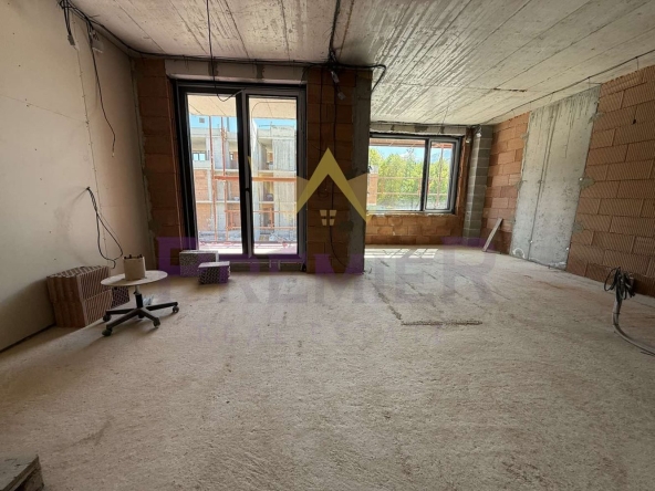 Тристаен апартамент в София, м-т Детски град - 104 кв.м за 2559 €/кв.м - Снимка #1