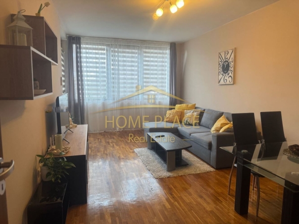 Дава се под наем Двустаен апартамент в к.к. Св.Св. Константин и Елена - 70 кв.м за 714 € - Снимка #1