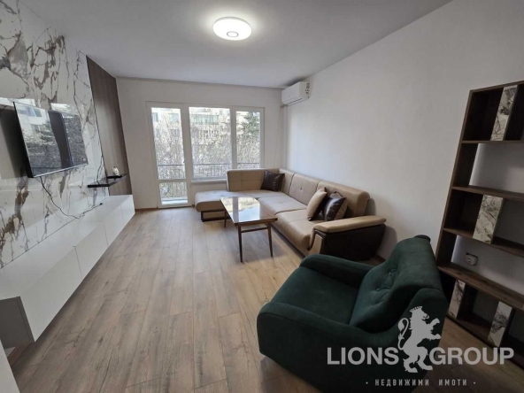 Дава се под наем Тристаен апартамент в с. Чайка, Област Варна - 70 кв.м за 750 € - Снимка #1