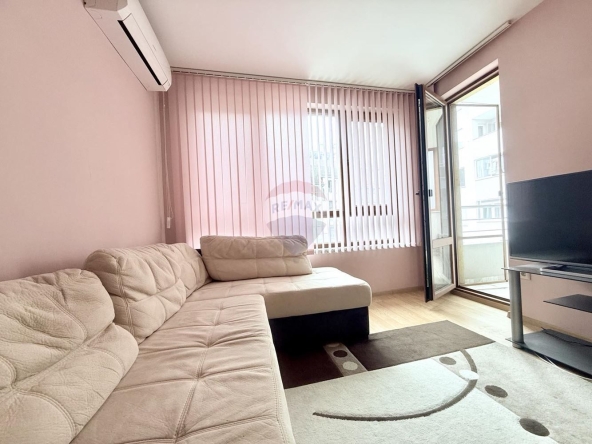 Двустаен апартамент в Варна, Бизнес хотел - 59 кв.м за 2967 €/кв.м - Снимка #1