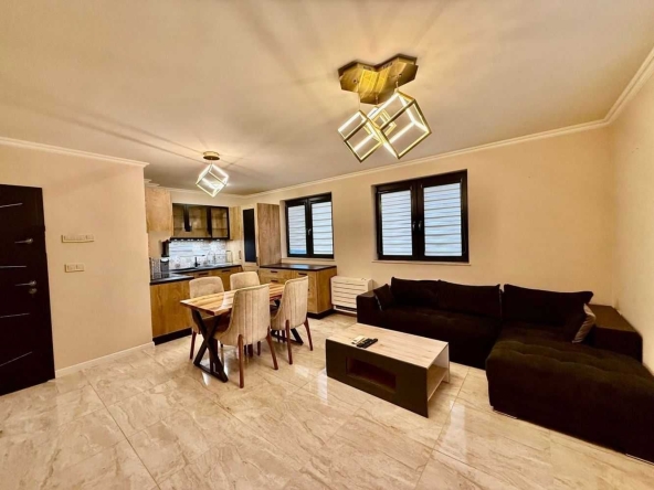 Дава се под наем Двустаен апартамент в Пловдив, Христо Смирненски - 60 кв.м за 475 € - Снимка #1