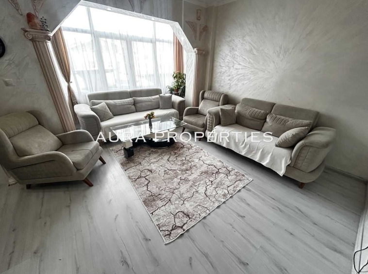 Тристаен апартамент в Разград, Център - 76 кв.м за 1879 €/кв.м - Снимка #1