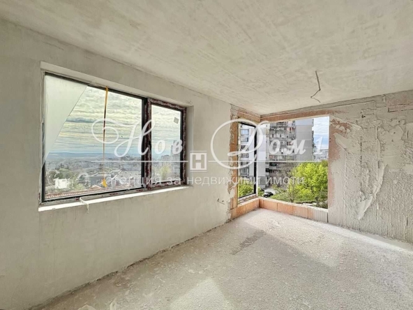 Тристаен апартамент в Варна, Възраждане 3 - 80 кв.м за 1538 €/кв.м - Снимка #1
