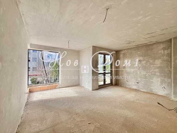 Двустаен апартамент в Варна, Бриз - 71 кв.м за 1709 €/кв.м - Снимка #1